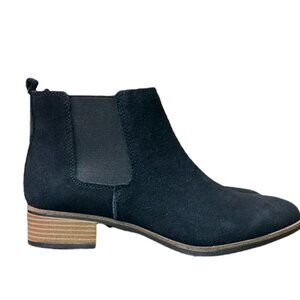 White Mountain Black Ankle Suede Boots Size 8 EUC